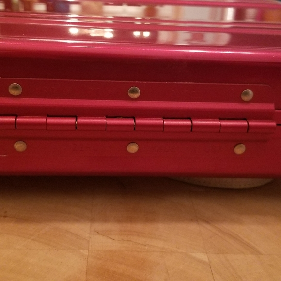 RARE Zero Halliburton Purse in Merlot - Picture 4 of 6